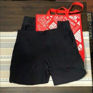 Lululemon Black Joggers Size 12 INCLUDES BAG